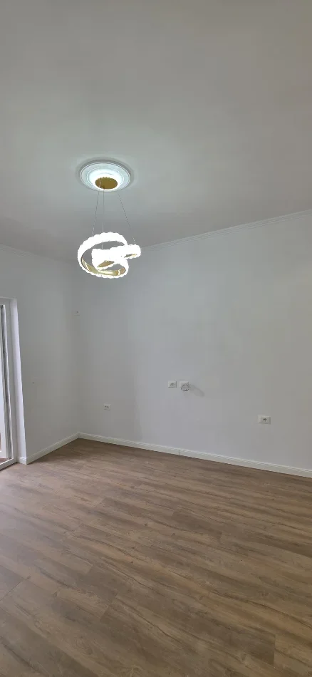 Tirane, shitet apartament 2+1+Ballkon Kati 3, 70 m² 148.000 € (Rruga Bardhyl)
