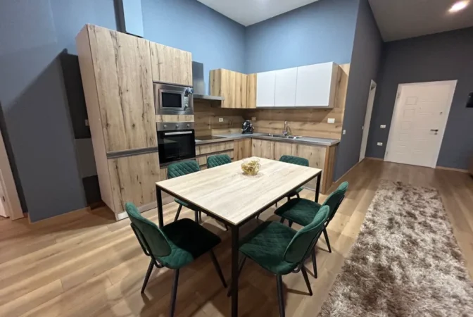 jepet me qera apartament 1+1 Kati 2, 90 m² 600 € (Rruga Peti)