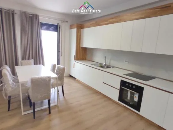 Tirane, jepet me qera apartament 2+1 Kati 6, 110 m² 1.000 € (Porcelan)