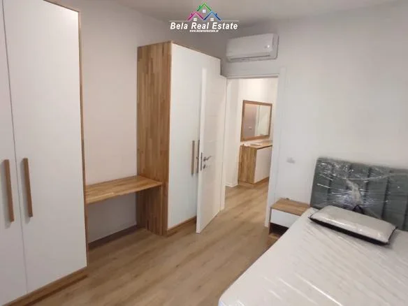 Tirane, jepet me qera apartament 2+1 Kati 6, 110 m² 1.000 € (Porcelan)