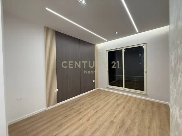Tirane, shitet apartament 2+1 Kati 2, 76 m² 125.000 € (Astir)