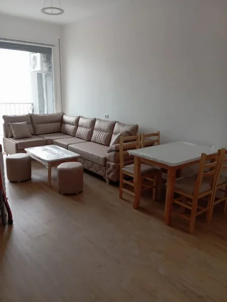 Tirane, jepet me qera apartament 1+1 Kati 9, 65 m² 520 € (Rruga Dervish Luzha)