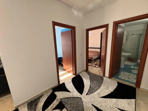 Tirane, jepet me qera apartament 1+1 Kati 2, 100 m² 600 € (Zoja e Keshillit te Mire)