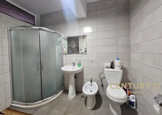 Tirane, shitet apartament 2+1 Kati 5, 158.000 € 