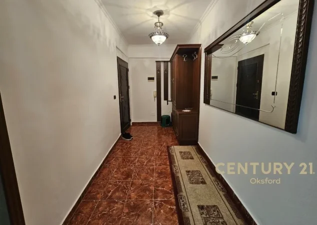 Tirane, shitet apartament 2+1 Kati 5, 158.000 € 