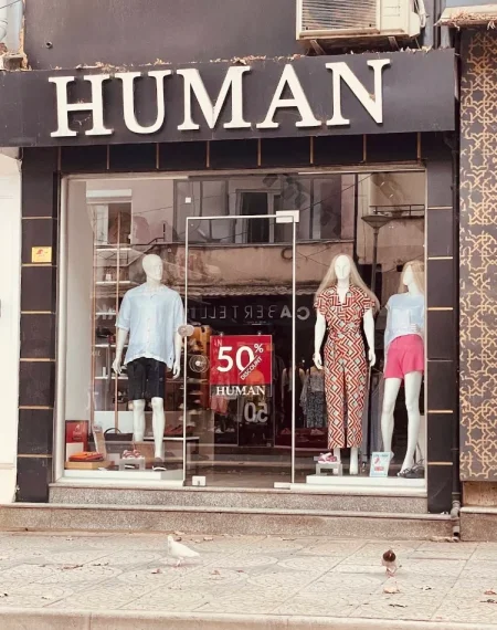 Tirane, jepet dyqan Kati 0, 90 m² 2000 € (Myslym Shyri)