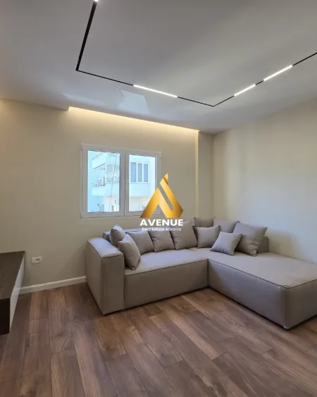 Tirane, shitet apartament 1+1+Ballkon Kati 3, 57 m² 163.000 € (Rruga Mine Peza)