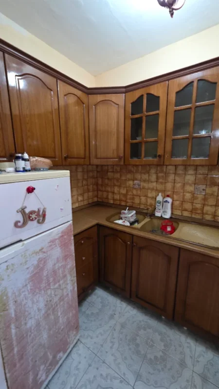 Lushnje, shitet apartament 2+1+Ballkon Kati 4, 74 m² 44.000 € 