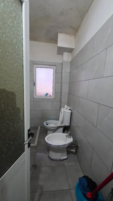Lushnje, shitet apartament 2+1+Ballkon Kati 4, 74 m² 44.000 € 