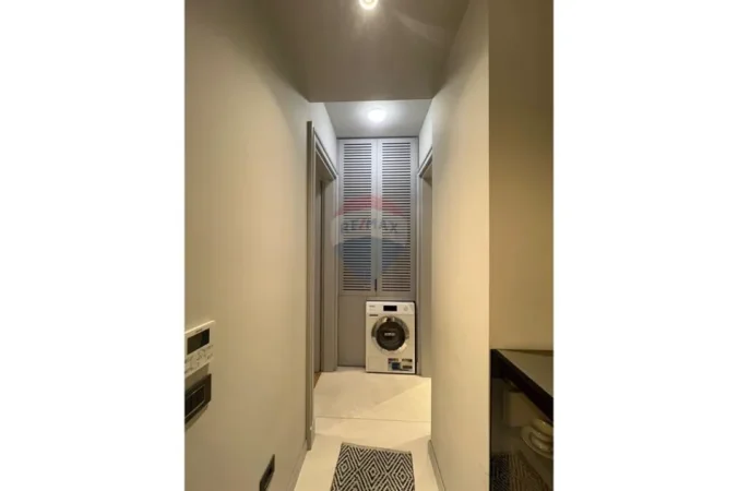 Tirane, jepet me qera apartament 1+1 , 82 m² 900 € 