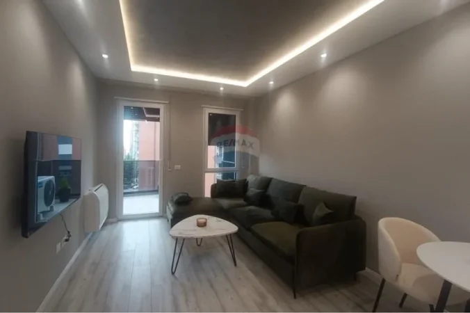 Tirane, jepet me qera apartament 1+1 Kati 3, 75 m² 650 € (Rruga Egnatia)