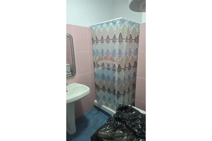 Tirane, jepet me qera apartament 1+1 Kati 8, 66 m² 400 € 