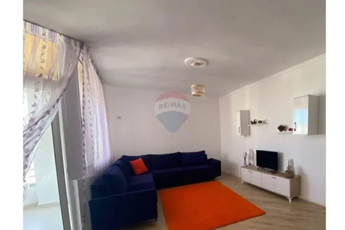 Tirane, jepet me qera apartament 1+1 Kati 8, 66 m² 400 € 