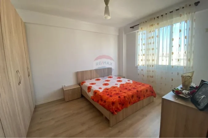 Tirane, jepet me qera apartament 1+1 Kati 8, 66 m² 400 € 