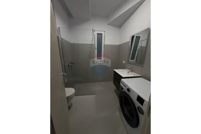 Tirane, jepet me qera apartament 1+1 Kati 3, 68 m² 500 € (Rruga Teodor Keko)