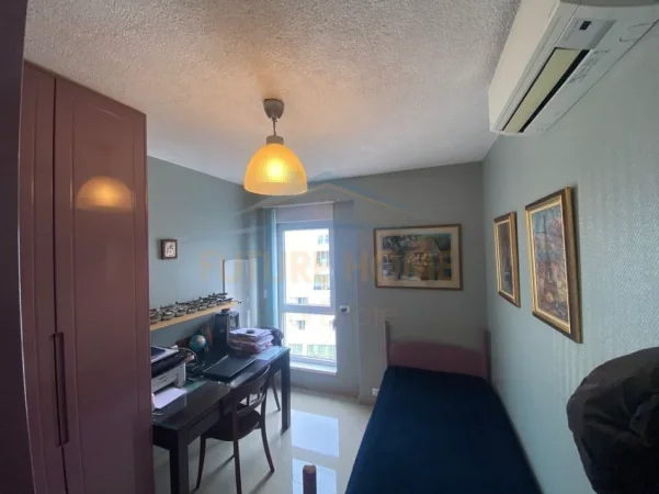 Tirane, shitet apartament 3+1+Ballkon Kati 9, 98 m² 290.000 € (21 Dhjetori)