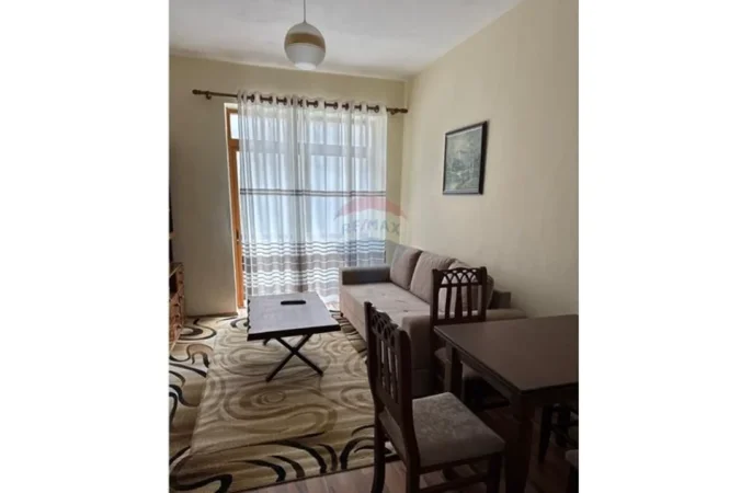Tirane, jepet me qera apartament , 48 m² 600 € 