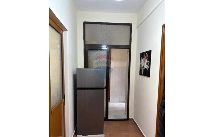 Tirane, jepet me qera apartament , 48 m² 600 € 