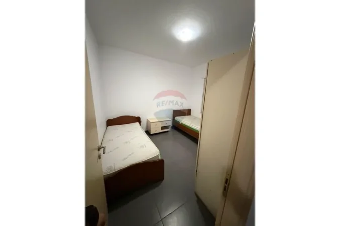 Tirane, jepet me qera apartament , 76 m² 605 € 