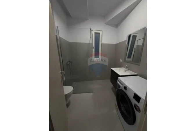 Tirane, jepet me qera apartament , 520 € 