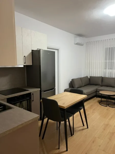 Tirane, jepet me qera apartament 2+1+Ballkon Kati 5, 95 m² 450 € (Apartament 2+1+Parking Per Qera Colorsplash Residence Paskuqan)