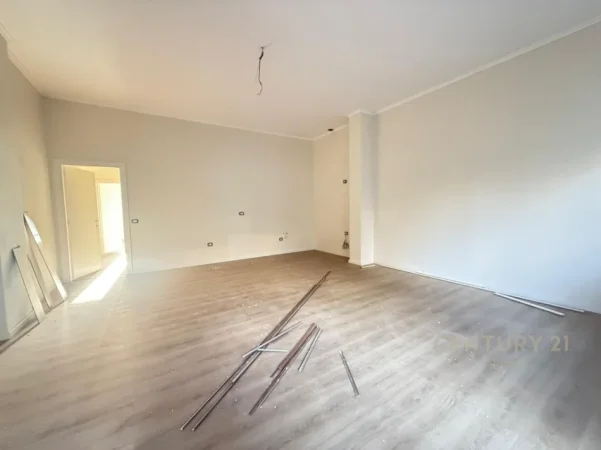 Tirane, shitet apartament 2+1+Ballkon Kati 1, 106 m² 127.200 € (fresk)