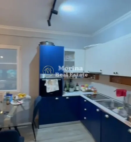 Tirane, shitet apartament 2+1+Ballkon Kati 3, 98 m² 140.000 € (Shkoze)