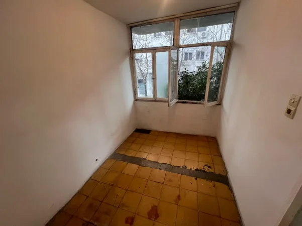 Tirane, shitet apartament 1+1+Ballkon Kati 2, 49 m² 103.000 € (21 Dhjetori)