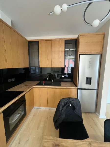 Tirane, jepet me qera apartament 1+1 Kati 3, 65 m² 700 € (bulevardi i ri)