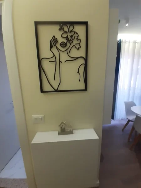 🏡 Jepet me Qera Apartament 1+1  tek Mine Peza, prane Qendres,   490 Euro