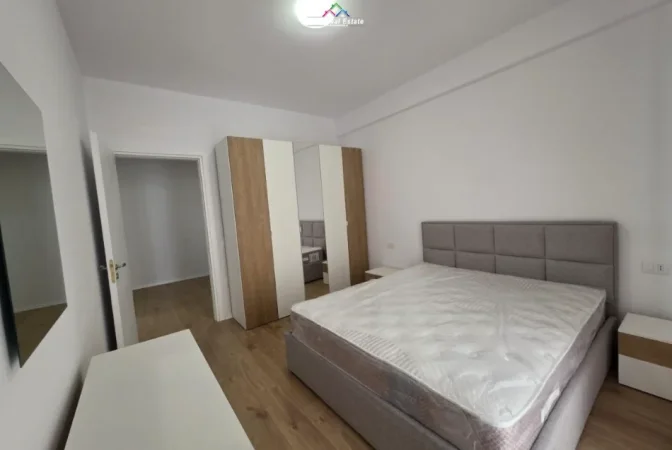 Tirane, jepet me qera apartament 1+1 Kati 3, 78 m² 470 € (Urban Gate)