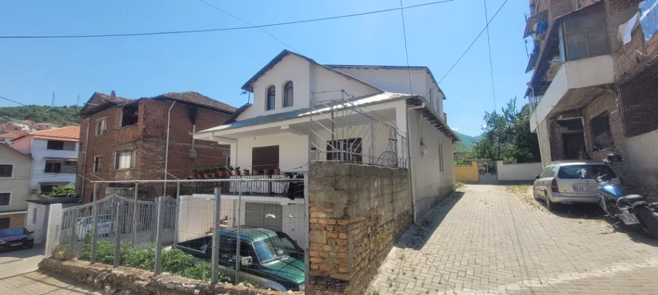 Pogradec, shitet Vile Kati 0, 