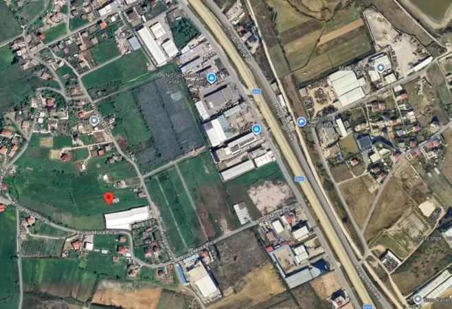 Tirane, shitet truall , 1.760 m² 220.000 € (Vore)