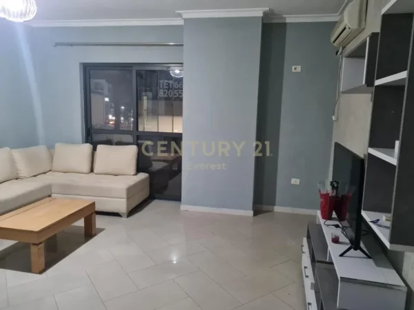 Tirane, jap me qera apartament 2+1+Ballkon Kati 2, 100 m² 500 € (Astir)