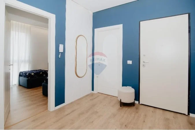 Tirane, jepet me qera apartament 2+1 , 110 m² 900 € (Myslym Shyri)