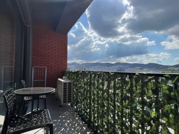 Tirane, jepet me qera apartament 2+1+Ballkon Kati 7, 104 m² 1.100 € (MYSLYM SHYR)