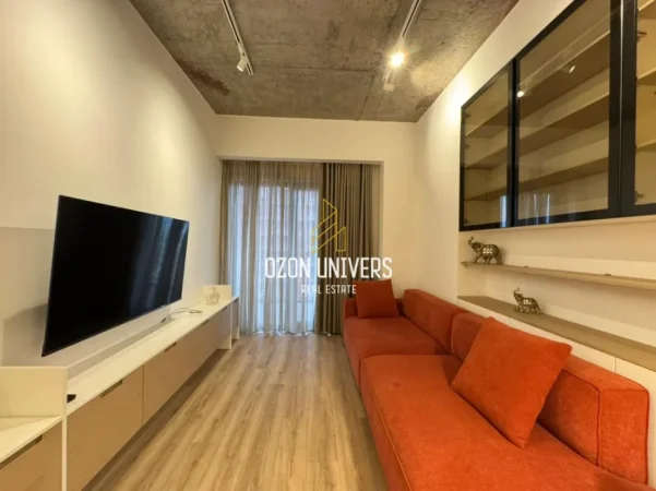 Tirane, jepet me qera apartament 1+1+Ballkon Kati 11, 74 m² 900 € (Garden Building, Rruga e Kavajës)