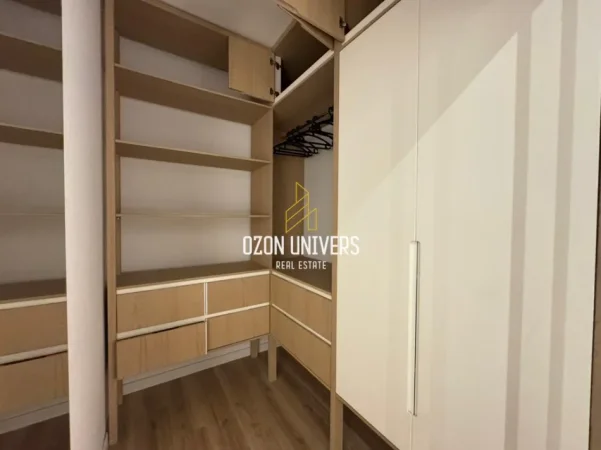 Tirane, jepet me qera apartament 1+1+Ballkon Kati 11, 74 m² 900 € (Garden Building, Rruga e Kavajës)