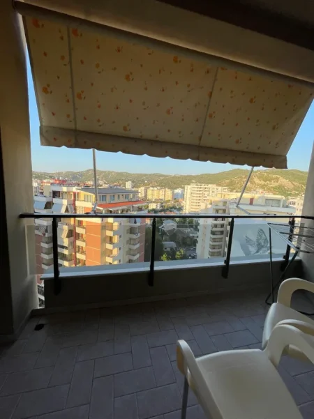 Vlore, jepet me qera apartament 1+1+Aneks+Ballkon Kati 5, 80 m² 350 € (Lungomare)