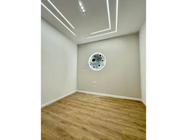 Tirane, shitet apartament 2+1 Kati 1, 76 m² 125.000 € (Unaza e re)