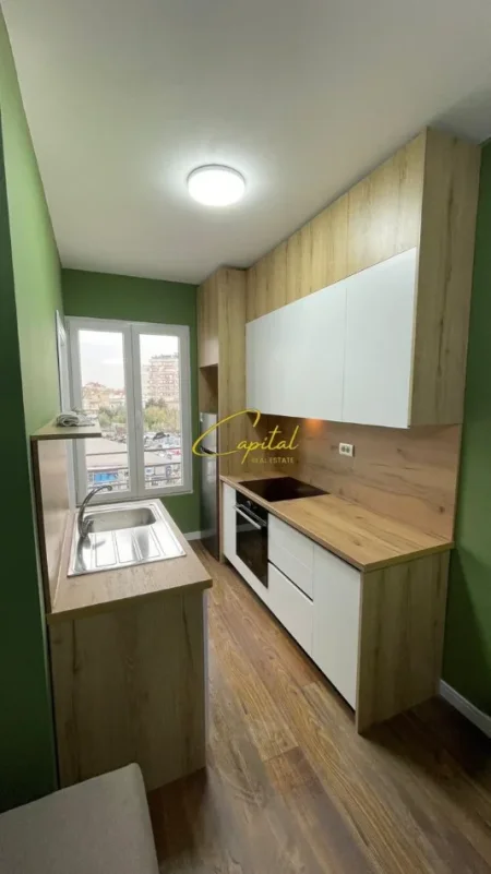 Tirane, jepet me qera apartament 2+1 Kati 3, 100 m² 450 € (YZBERISHT)