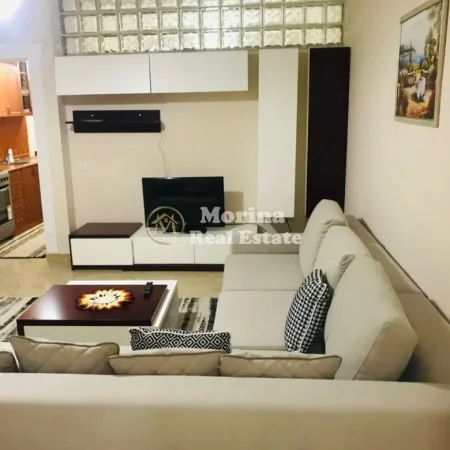 Tirane, jepet me qera apartament 1+1 Kati 2, 60 m² 350 € (Fresku)