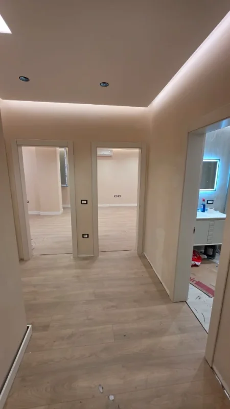 Tirane, jepet me qera zyre Kati 2, 130 m² 2.500 € (RRUGA THEMISTOKLI GERMENJI)