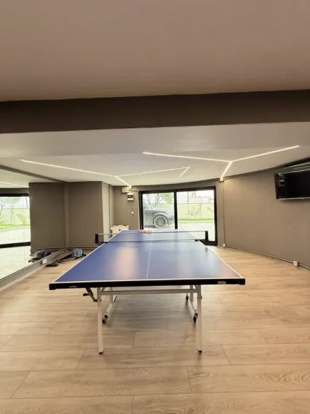 Tirane, shitet Vile Kati 4, 1.145 m² 2.000.000 € 