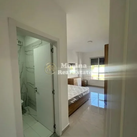 Tirane, jepet me qera apartament 2+1 Kati 3, 100 m² 600 € (Paskuqan)