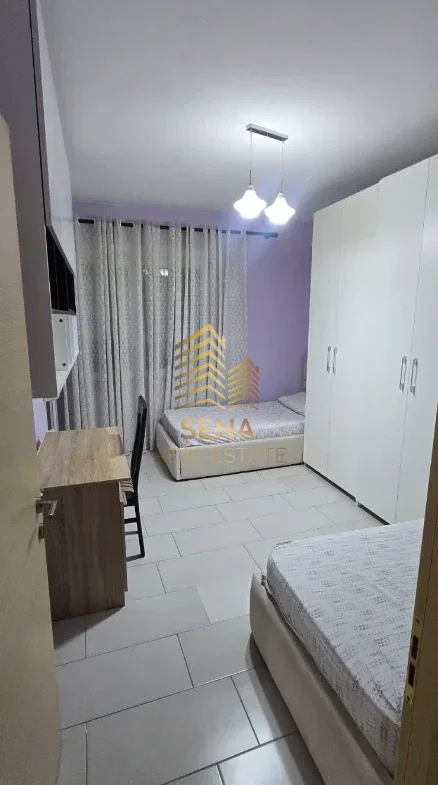 Tirane, jepet me qera apartament 2+1+Ballkon Kati 5, 100 m² 560 € (Astir)