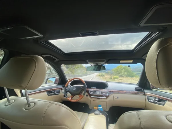 shitet MERCEDES BENZ Nafte, e kuqe automatik Kondicioner 2 km 6.000 €