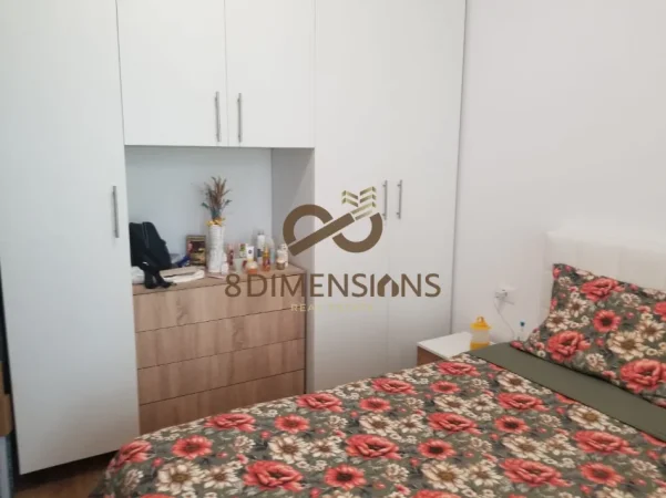 Tirane, jepet me qera apartament 1+1+Ballkon Kati 1, 55 m² 400 € (ali demi)