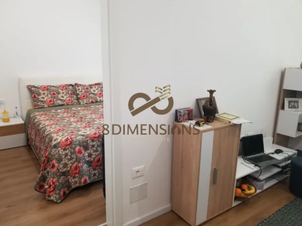 Tirane, jepet me qera apartament 1+1+Ballkon Kati 1, 55 m² 400 € (ali demi)