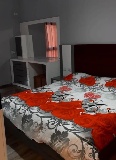 Tirane, jepet me qera apartament 2+1+Ballkon Kati 6, 100 m² 500 € (Astir)